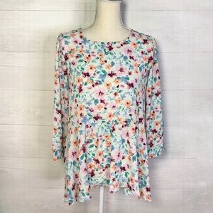 Elle size small Multicolor Floral Top